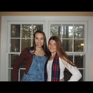 Meet your Posher, Caitlyn